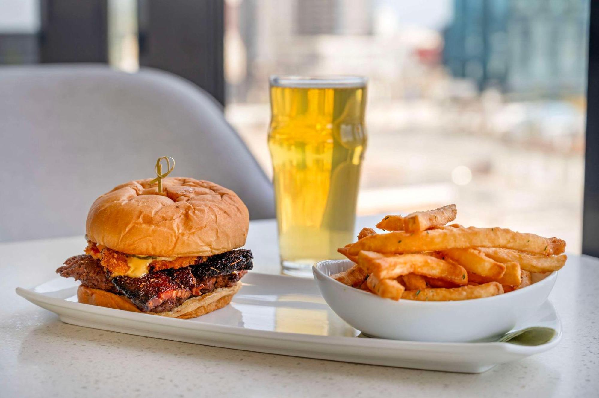 Cambria Hotel Nashville Midtown Екстер'єр фото
