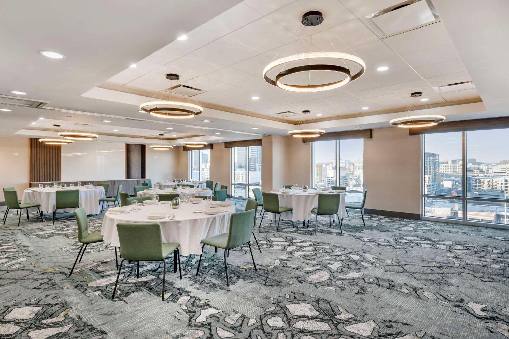 Cambria Hotel Nashville Midtown Екстер'єр фото
