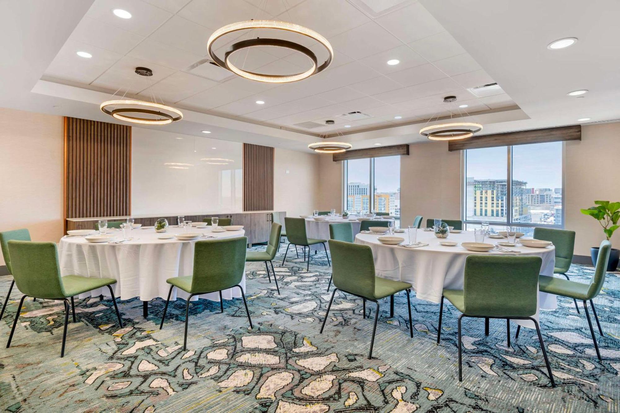 Cambria Hotel Nashville Midtown Екстер'єр фото