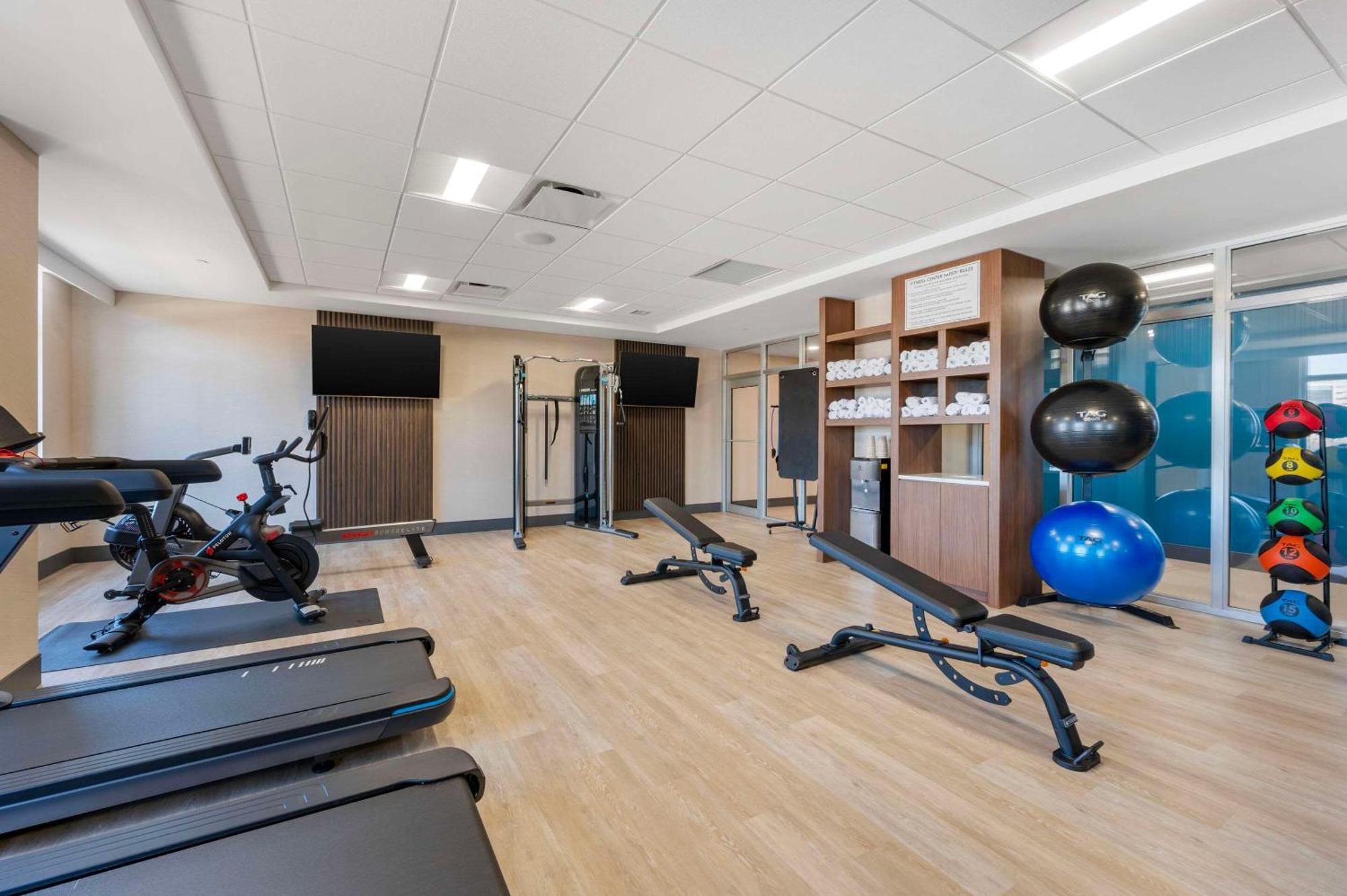 Cambria Hotel Nashville Midtown Екстер'єр фото